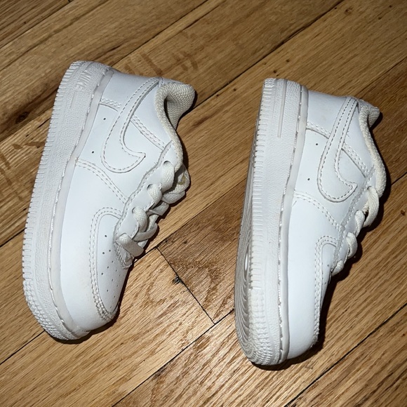 Nike Air Force 1 (White) - Picture 3 of 7